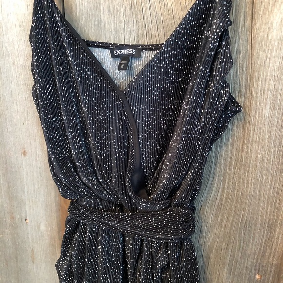 Express Wrap Peplum Cami in Black White Dot Print Size Medium - Picture 2 of 16